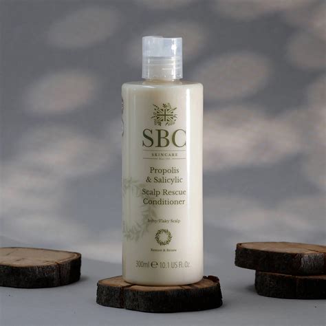 Flacone di shampoo e balsamo SBC alla propoli