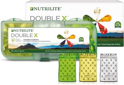 Immagine della confezione di Nutrilite Double X con evidenziati i 22 ingredienti vegetali