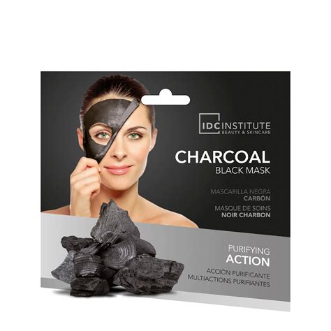 Maschera viso al carbone attivo