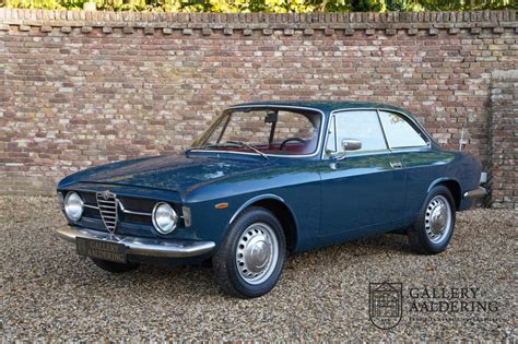 Alfa Romeo GT 1300 Junior in gara