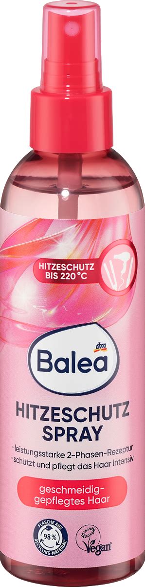 Applicazione spray protettivo sui capelli