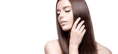 Capelli sani e luminosi dopo l'esposizione al sole