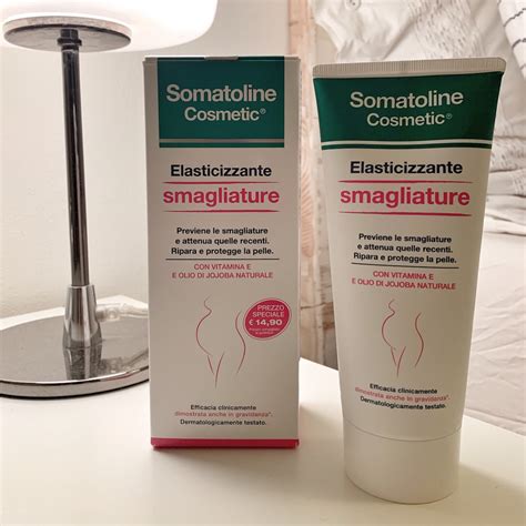 Immagine che mostra l'applicazione di una crema anti-smagliature