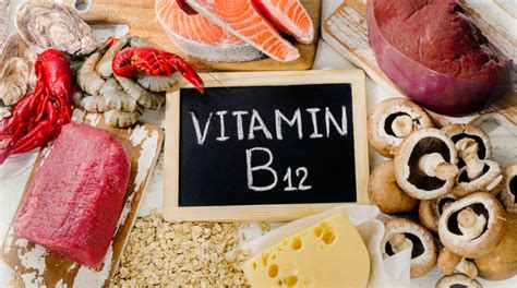 Immagine di vari alimenti ricchi di Vitamina B12