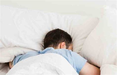 Immagine di una persona che dorme serenamente