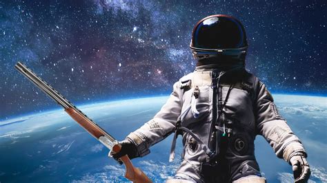 Astronauta che coltiva spirulina nello spazio