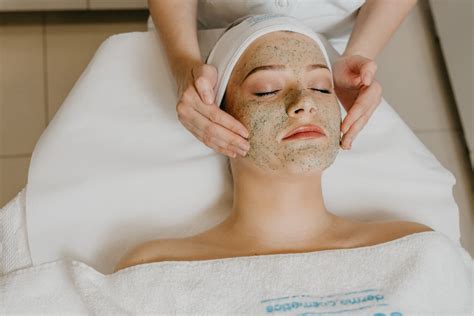 Un esempio di trattamento medico-estetico per il viso