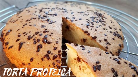 torta proteica con gocce di cioccolato
